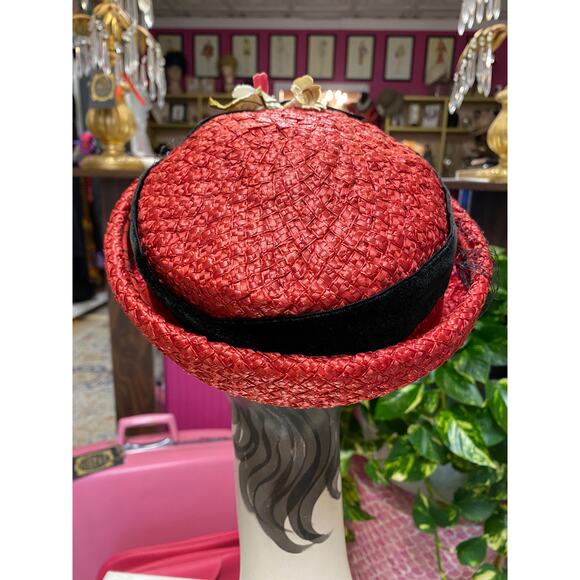 1950s red straw hat with flowers, breton boater, velvet flowers ribbon, easter - Picture 7 of 9
